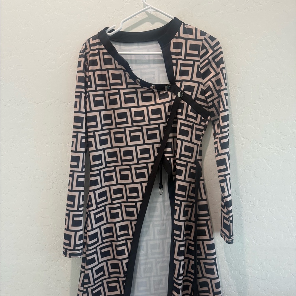 Geometric Patterned Black and Pink Dress